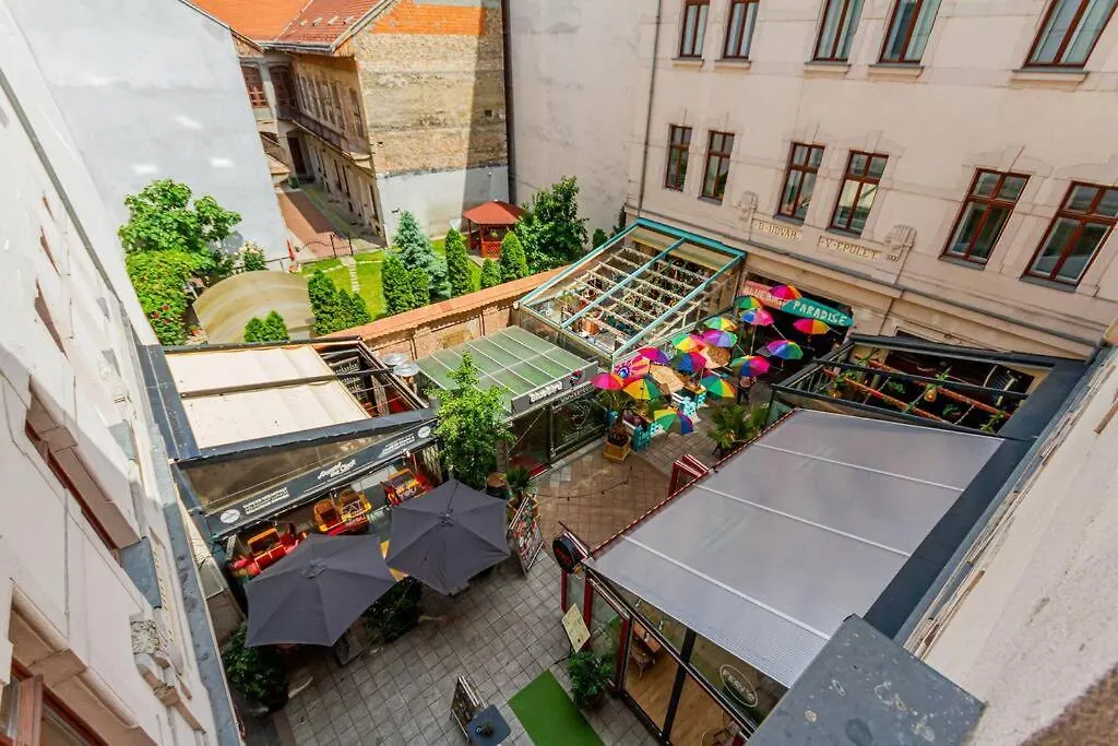 Gozsdu Charming Suite By Newave Apartments Budapest Hungary